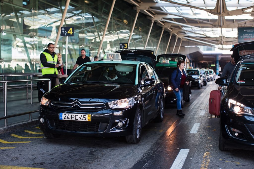 Lisbon airport black taxis lined up