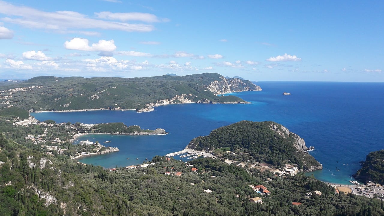 hike corfu trail greece