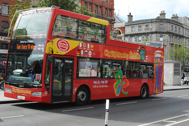 Hop-on-Hop-off Bus