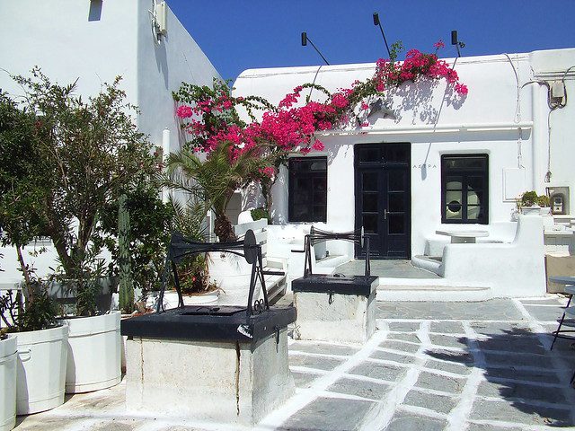 Three Wells mykonos