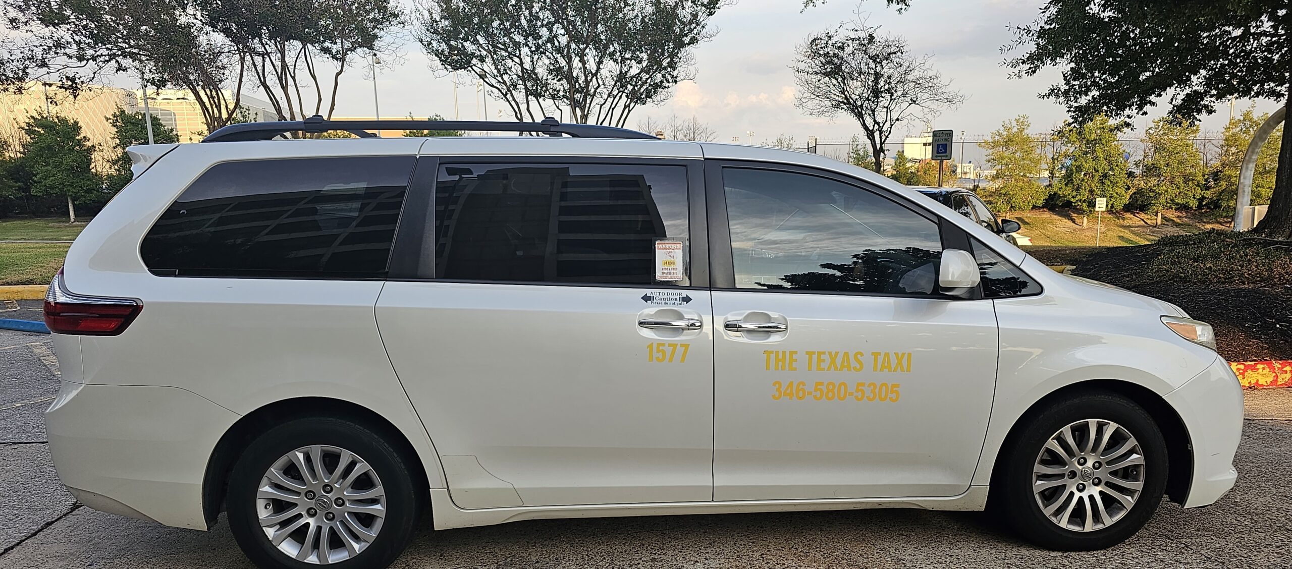 Houston Airport Taxi (Minivan)