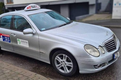 Bydgoszcz taxi Silver sedan taxi in Bydgoszcz, Poland