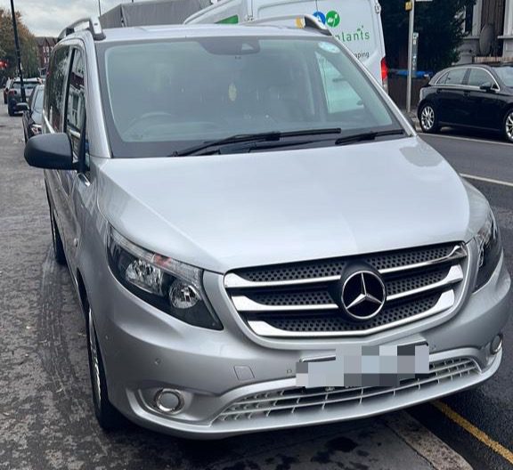 London Airport Taxi (Minivan)