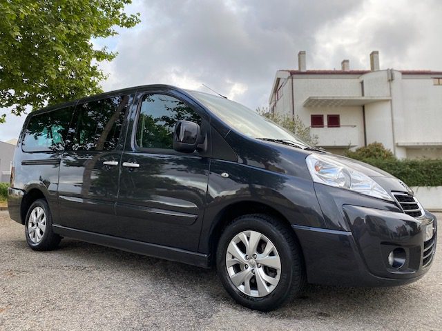 Porto Airport Taxi (Minivan)