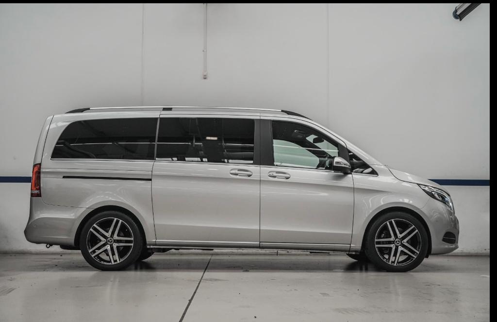 Auckland Airport Taxi (Minivan)