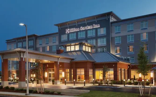 Night time at Hilton Garden Inn Boston Logan Airport