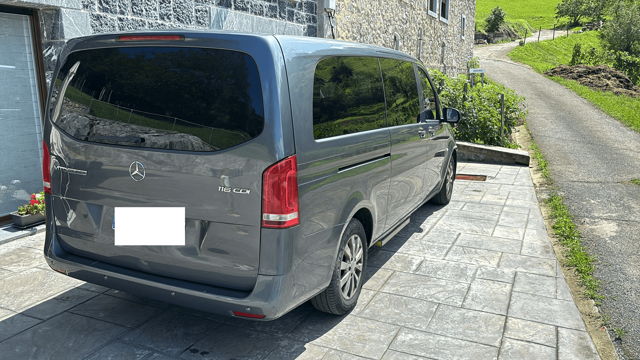minivan san sebastian