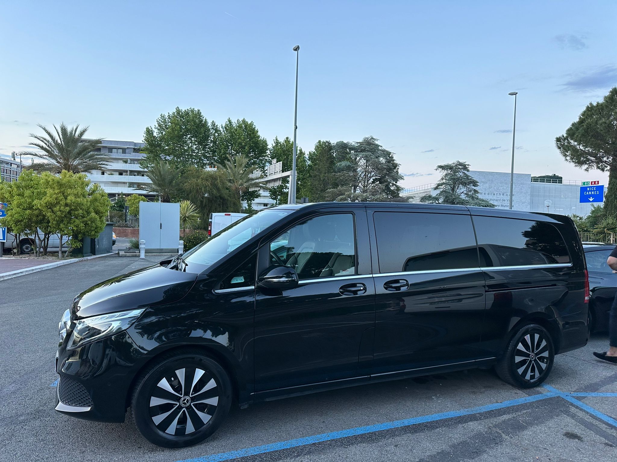 Toulouse minivan