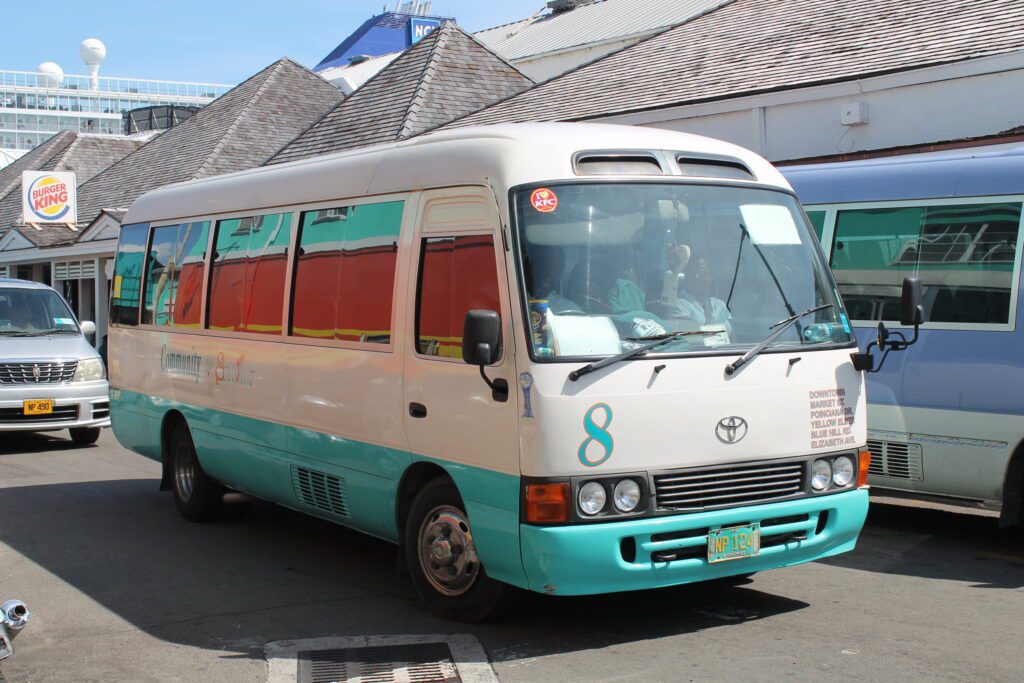 Bus from Nassau Airport to downtown