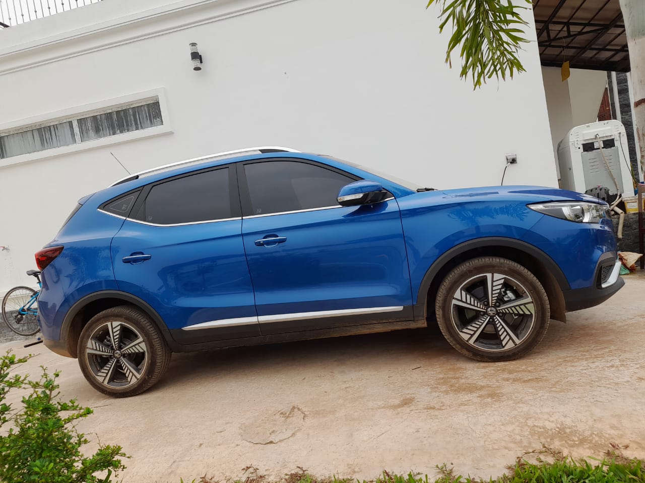 vientiane sedan