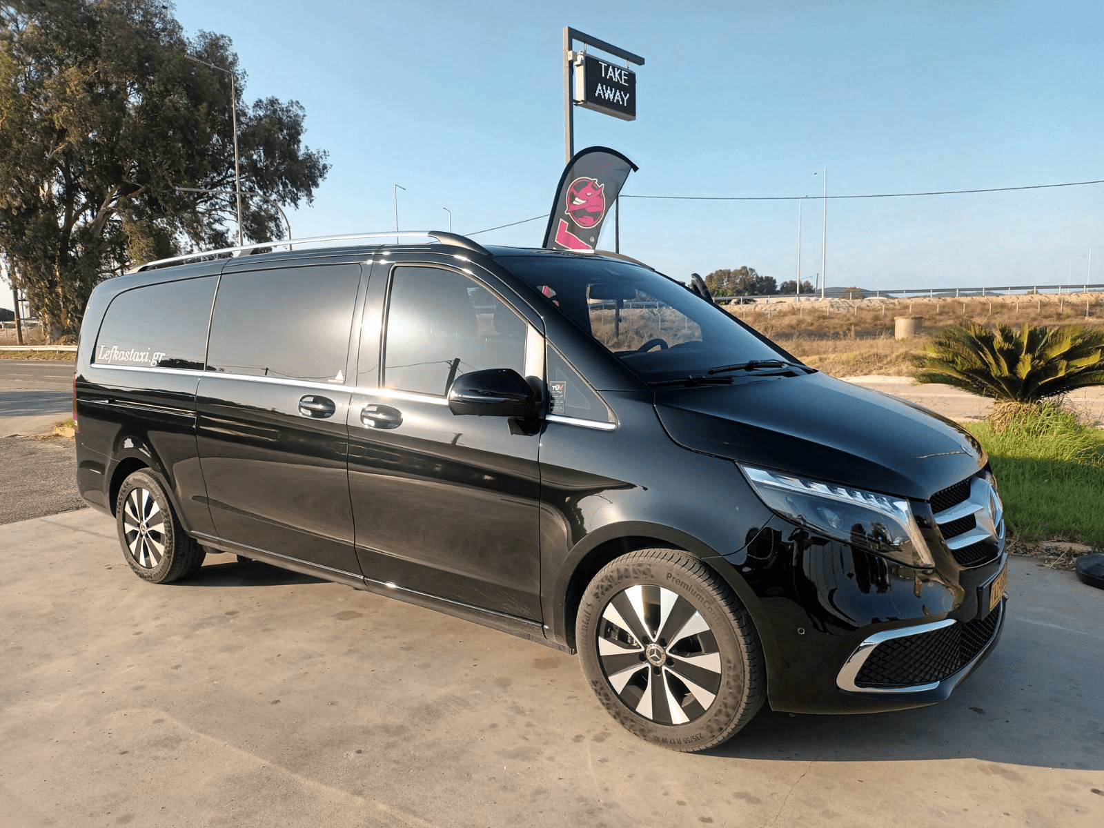 lefkada minivan