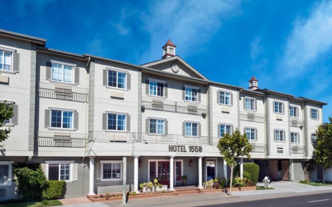 External view of Hotel 1550 near SFO Airport