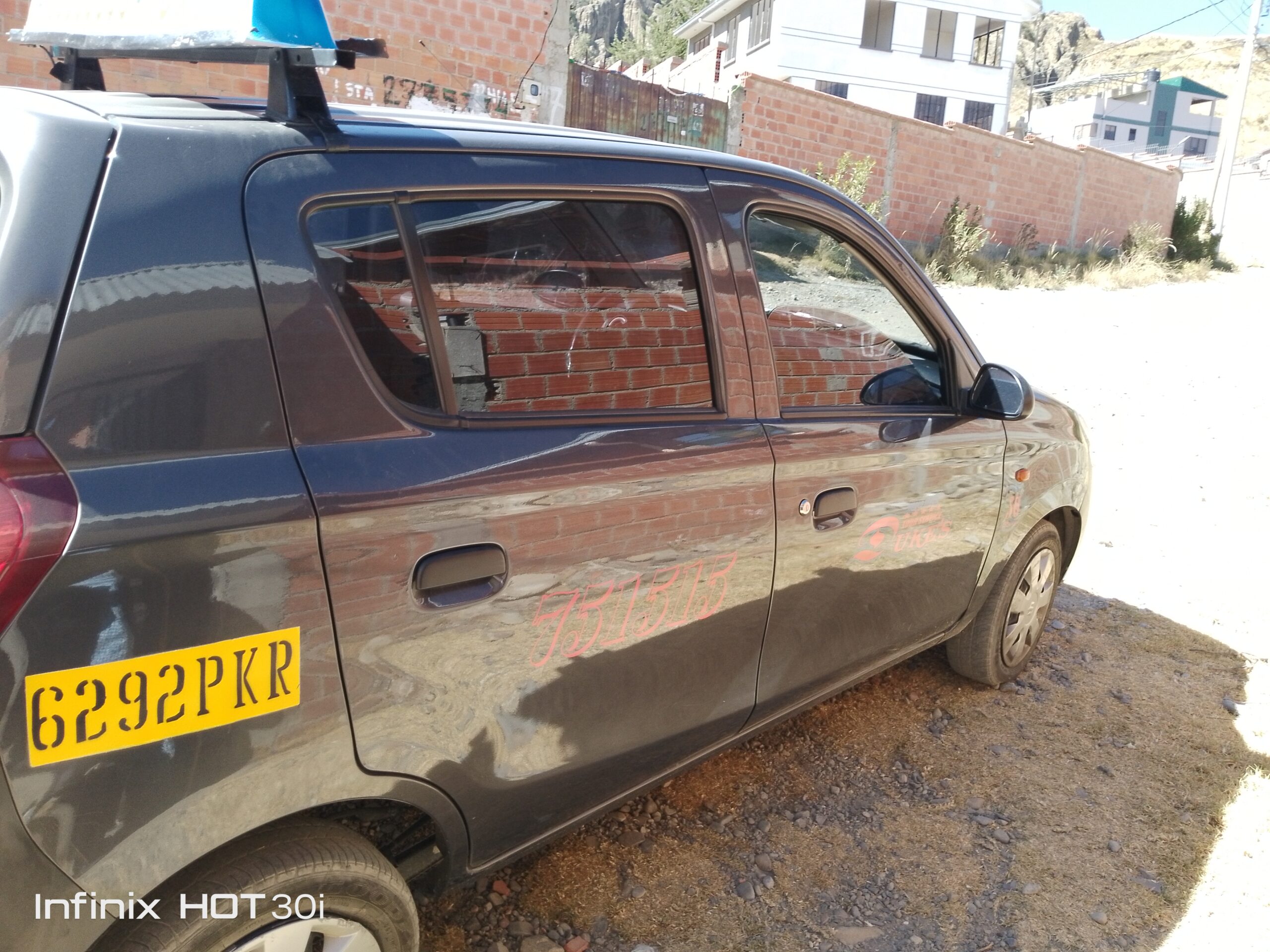 La Paz Sedan